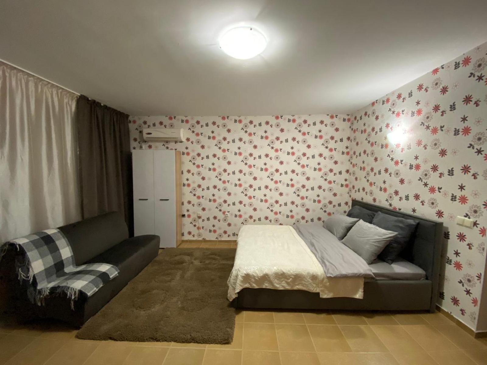 Appartamento Flat near the sea Pomorie Esterno foto